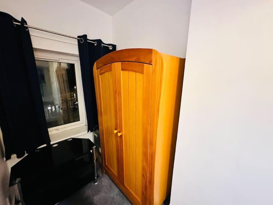 1 Luxe Exec Bedroom Apt 더비 외부 사진